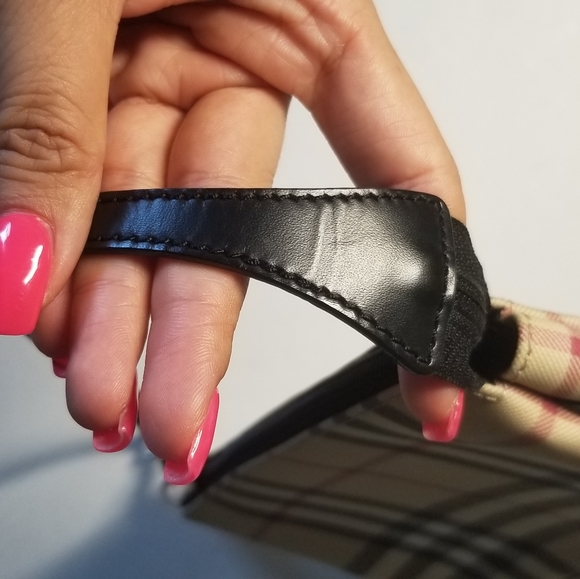 💰SOLD💰 BURBERRY Small Handbag Purse - Picture 10 of 11